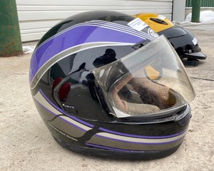 lot 538 image: THH Snowmobile Helmet - XXL