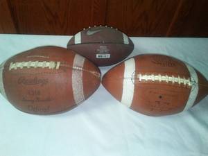 lot 4 image: Leather footballs - vintage  excellent.