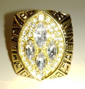 lot 120F image: San Francisco 49ers Super Bowl Ring, Joe Montana