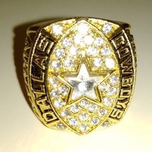 lot 120G image: Dallas Cowboys Super Bowl Ring Troy Aikman