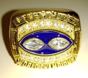 lot 170N image: New England Patriots Tom Brady Super Bowl Ring.