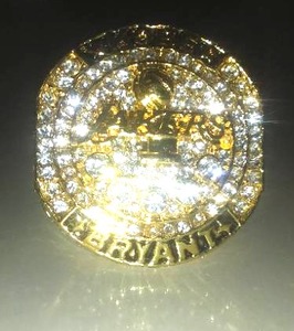 lot 262 image: Kobe Bryant 20 year NBA ring.