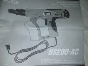 lot 75 image: Senco Screw Gun, Duraspin DS200  AC