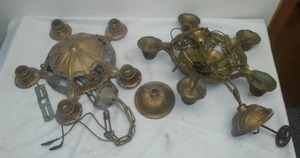 lot 115 image: 2 Vintage 5 light chandelier metal
