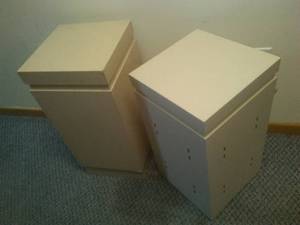 lot 132 image: 1 plant stand  pillars and more.