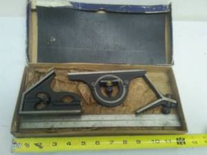 lot 149 image: Central Tri Square Set, in original box