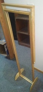 lot 180 image: Kids Floor stand mirror Jon