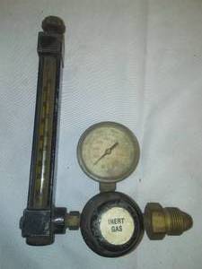 lot 204 image: Welding tank gauge.