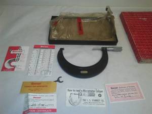 lot 241 image: Starrett Micrometer caliper 0.5 in.  in original box.