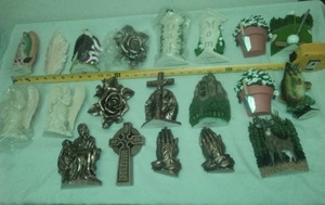 lot 259 image: 20 casket ornaments by Life Symbols,