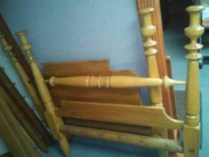 lot 276 image: 4 post bed - - traditional or rope bed.