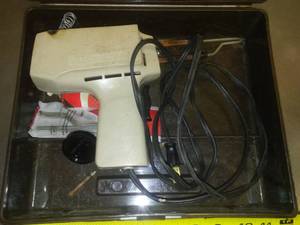 lot 314 image: Craftsman 200 soldering gun in case.