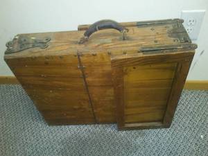 lot 355 image: Portable Embalming table 24 x 18 x 8, gorgeous oak.