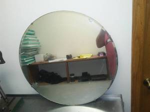 lot 356 image: Circular Mirror heavy quality.
