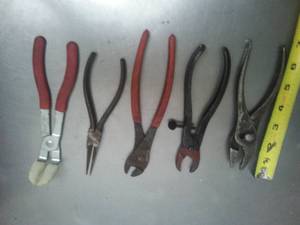 lot 393 image: 5 specialty pliers.