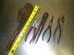lot 395 image: Pipe Wrench pliers & more.