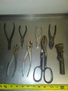 lot 403 image: Specialty pliers & more.