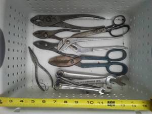 lot 404 image: Channel locks, large pliers, combination wrenches & more.