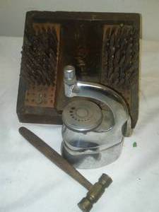lot 427 image: Vintage drill bit size finder