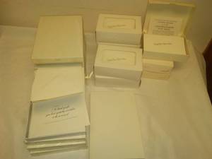 lot 447 image: Sympathy Funeral Cards - about 450 with envelopes.