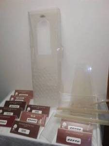 lot 449 image: Clear plastic display tents Frame holders & more.