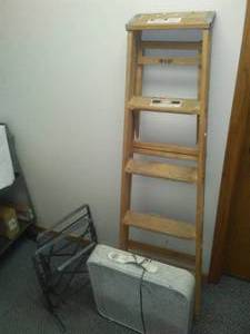 lot 467 image: 5 foot Ladder, Fan, 2 adjustable floor stands- unique.