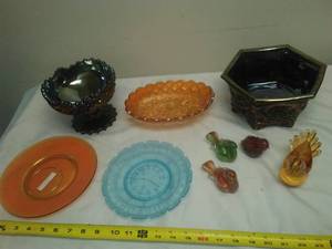 lot 498 image: Carnival Glass, Depression, Birds and more. Fenton Thistle