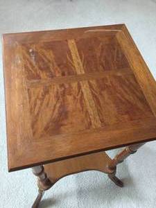 lot 20 image: Ornate Vintage Wooden AccentParlor Table