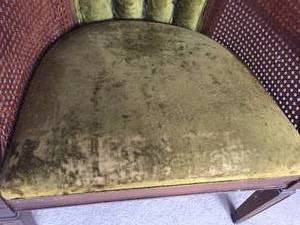 lot 29 image: Vintage Wood and Wicker Padded Chair