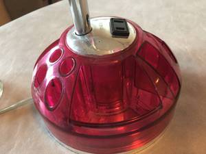 lot 43 image: Desk Lamp