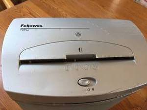 lot 72 image: Fellowes Paper Shredder