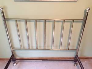 lot 102 image: Brass Queen Sized Headboard and Frame