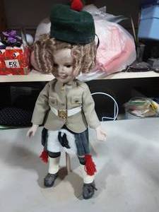 Shirley Temple Wee Willee Winkie (No Box & COA)