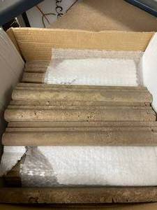 lot 619 image: 19 Pieces Travertine Chair Rail Noce