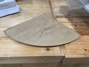 lot 776 image: 7 Paper Holders, 8 Soap Dishes, 2 Corner Benches - Noce