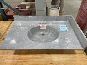 lot 795 image: Sterling Silver Glossy Vanity Top