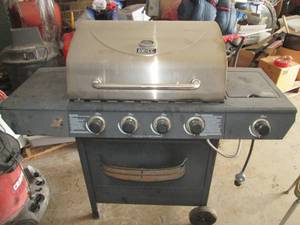 lot 2 image: Propane grill, sold as pictured...