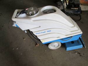 lot 11 image: Castex floor scrubber...