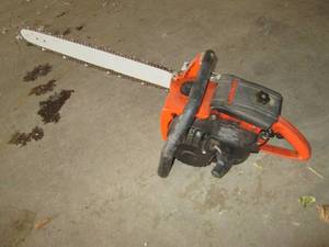 lot 19 image: Chainsaw with 20 blade...