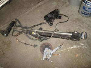 lot 23 image: Mercury trolling motor...