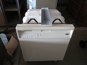 lot 39 image: Dishwasher...