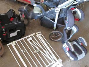 lot 46 image: Lot of baby items...