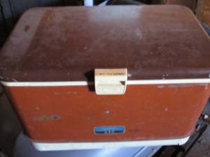 lot 63 image: Lot of coolers...