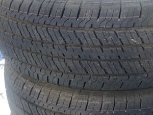 lot 9 image: Set Of (4) Hankook Tires
