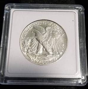 1941 WALKING LIBERTY HALF DOLLAR BLACK CASE