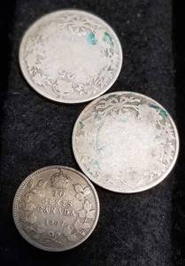 3 SILVER CANADA COINS 2 QUARTERS 1 DIME
