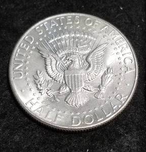 1964 KENNEDY HALF DOLLAR 90% SILVER