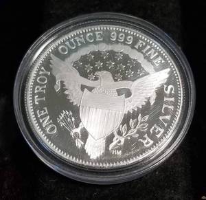 1 TROY OZ. .999 FINE SILVER 1964 KENNEDY DESIGN IN AIRTITE