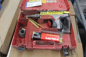 lot 27 image: Hilti Fastener DX350, Case, Accessories
