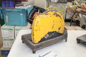 lot 29 image: DeWalt Chop Saw 14 DW870